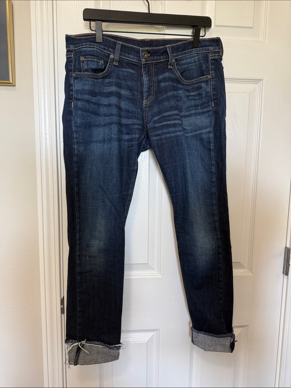 Women’s Rag and Bone Dre Jeans in dark wash whiskering Sz 29 GUC